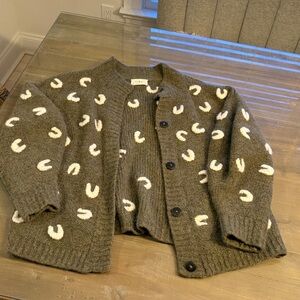 Mirth CUSCO CROISSANT CARDIGAN IN OLIVE/IVORY